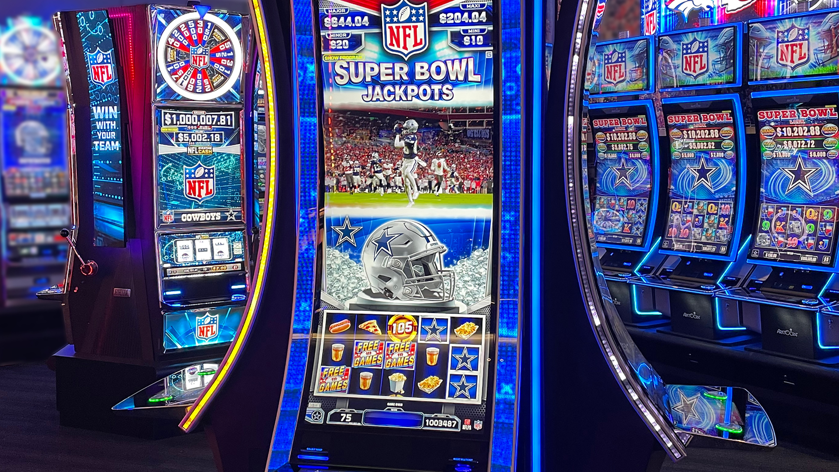 Aristocrat Gaming NFL Super Bowl Jackpots slot machine with Dallas Cowboys images and game footage