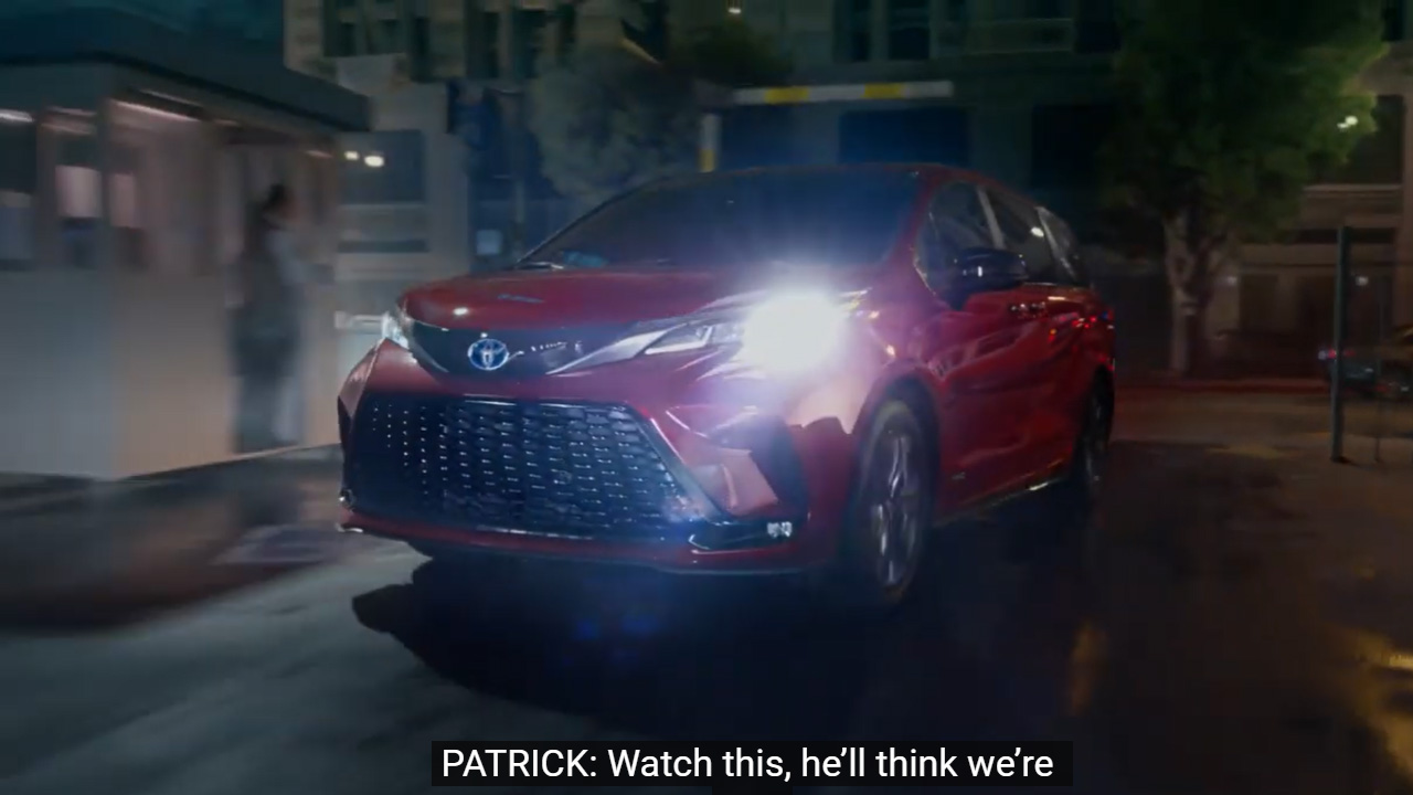 Play Video: "Lucky" (Afortunado), de la nueva campaña de Toyota "The Sienna Life" (La vida Sienna) fue creado por Saatchi y Saatchi.